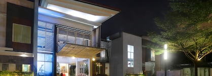 A2 Pool Resort