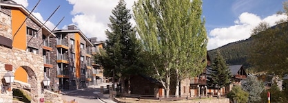 Tarter Mountain Suites