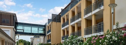 Zenitude Hotel La Valadière, An Ascend Collection Hotel