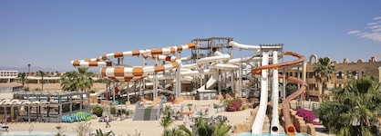 Coral Sea Water World Resort - All Inclusive