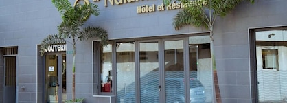Le Ndiambour Hôtel Et Résidence