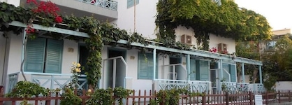 Anatoli Apartments