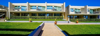 19 Summer Suites