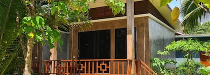 Lanta Pearl Beach Resort