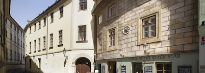 Black Star Suites
