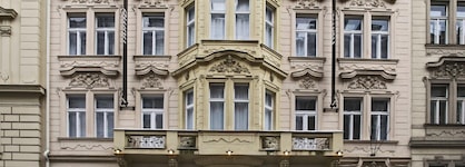 numa Flow Rooms & Apartments