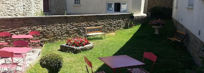 Hôtel Le Chapeau Rouge