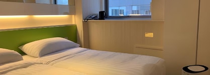 Dorsett Tsuen Wan