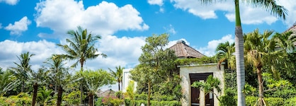 Samabe Bali Suites & Villas
