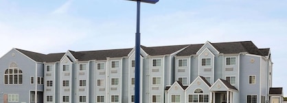 Microtel Inn & Suites By Wyndham Lincoln