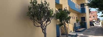 Frank Apartments