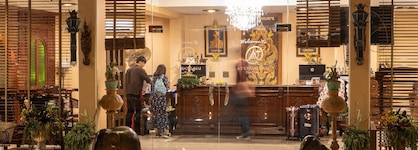At Chiang Mai Hotel
