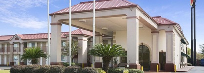 Super 8 By Wyndham Baton Rouge I-12