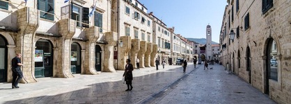 Steps Old Town Apartments By Irundo