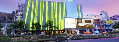 Whiz Prime Hotel Kelapa Gading