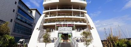 Sunborn Gibraltar Yacht Hotel Resort