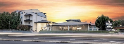 International Hotel Wagga Wagga
