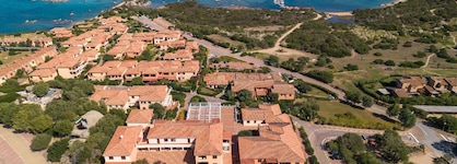 Baia de Bahas Residence