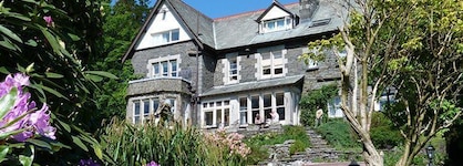 Sawrey House Country Hotel
