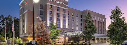 Crowne Plaza Shenandoah - Woodlands Area By Ihg