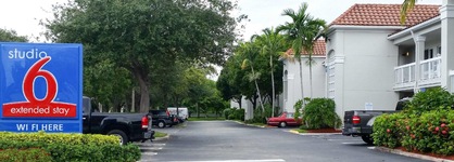 Studio 6 West Palm Beach
