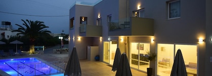 Blue Horizon Apartments