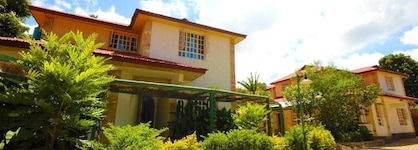 Crest Safari Lodge
