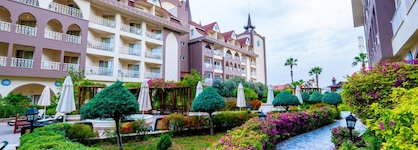 Side Crown Palace