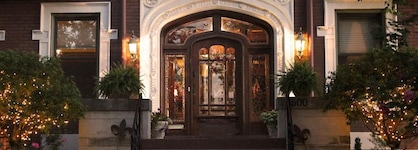 Fleur-de-lys Mansion