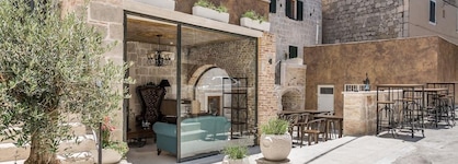 Heritage Palace Varos - Mag Quaint & Elegant Boutique Hotels