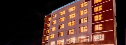 Carnelian By Glory Bower Hotel