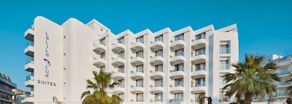 Lalila Blue Suites