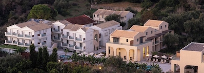 Ekati Mare Lifestyle Resort