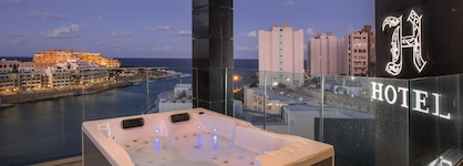 H Hotel