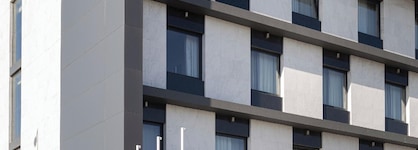 Oporto Airport & Business Hotel
