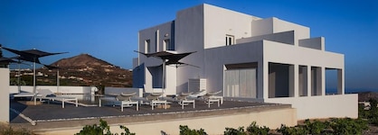 May Seven Santorini