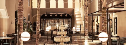 Katikies Garden Santorini - The Leading Hotels Of The World