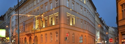 Ea Hotel New Town