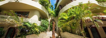 Maya Villa Condo Hotel & Beach Club