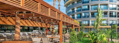 Arnor De Luxe Hotel & Spa