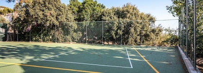 White Olive Premium Lindos