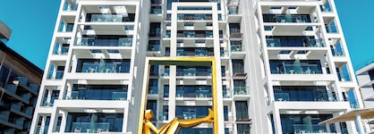 C Central Resort The Palm