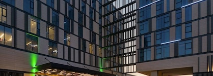 Holiday Inn Dubai Al-Maktoum Airport, An Ihg Hotel