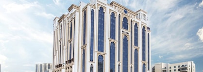Al Jaddaf Rotana Suite Hotel
