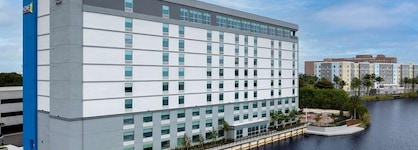 Home2 Suites By Hilton Miami Airport South Blue Lagoon