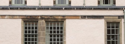 Abbey Strand Apartments, At Holyrood