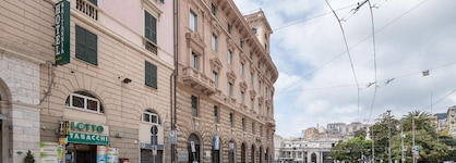 Hotel Britannia - Ostello Bello Genova