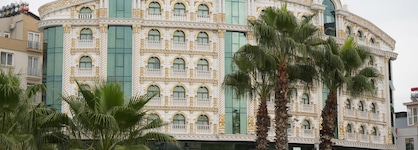 Can Adalya Palace Hotel