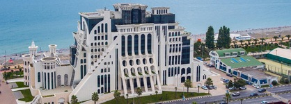The Grand Gloria Hotel