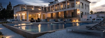 Dionis Boutique Hotel & Spa